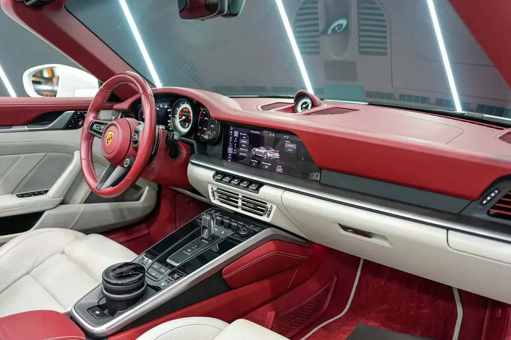 2021 Porsche 911 Turbo S Cabriolet, Exclusive Manufaktur Interior, Ceramic Brakes, Dealer Warranty!! - Image 9