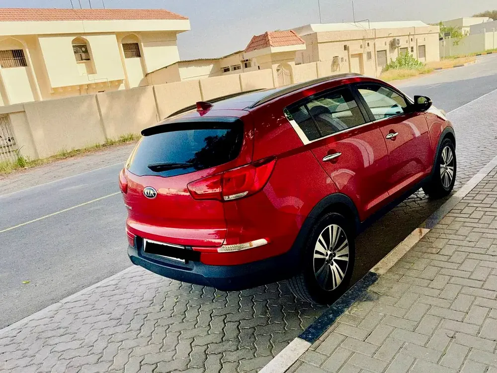 Kia Sportage 2015, GCC, 2.4L, AWD, Top Line, Accident Free, Original paint, Service History. - Image 11