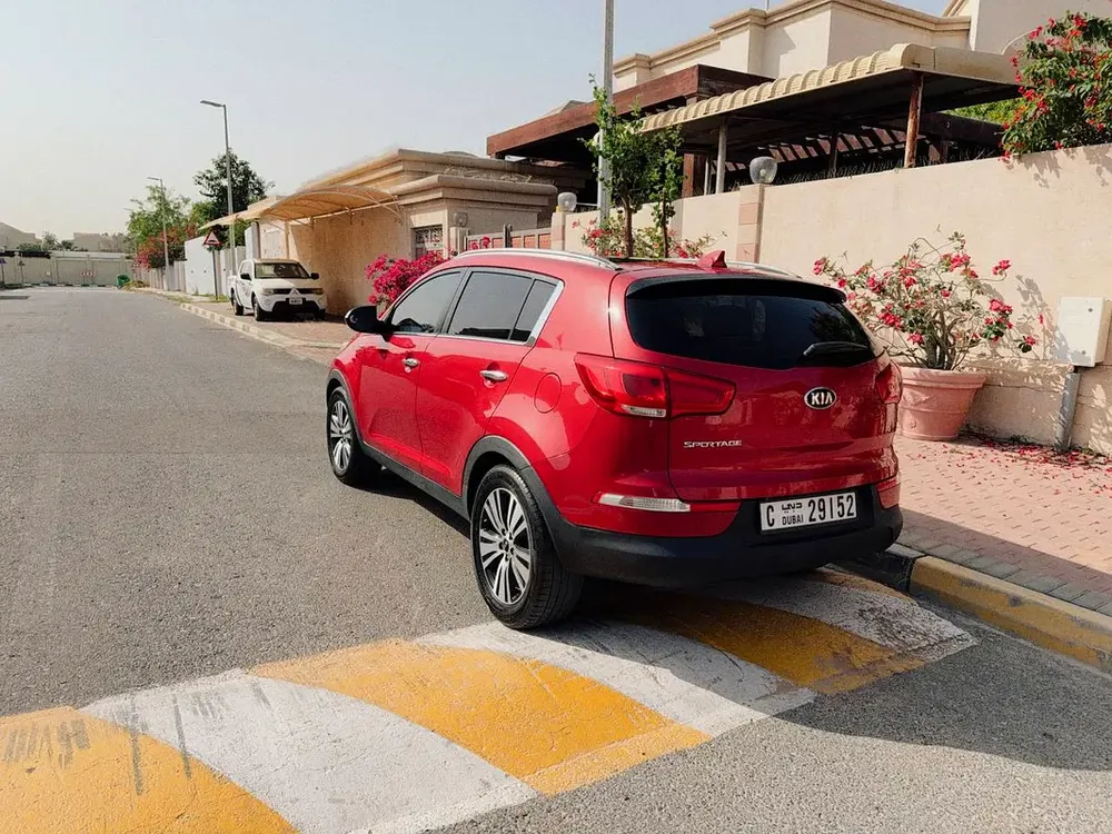Kia Sportage 2015, GCC, 2.4L, AWD, Top Line, Accident Free, Original paint, Service History. - Image 5