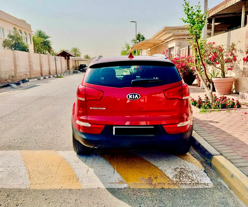 Kia Sportage 2015, GCC, 2.4L, AWD, Top Line, Accident Free, Original paint, Service History. - Image 6