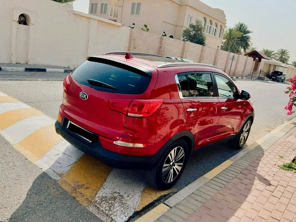 Kia Sportage 2015, GCC, 2.4L, AWD, Top Line, Accident Free, Original paint, Service History. - Image 7