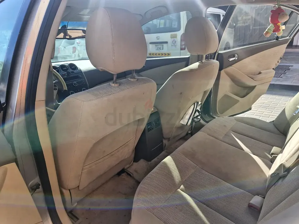 Low kms Nissan Altima 2012-Well Maintained - Image 6