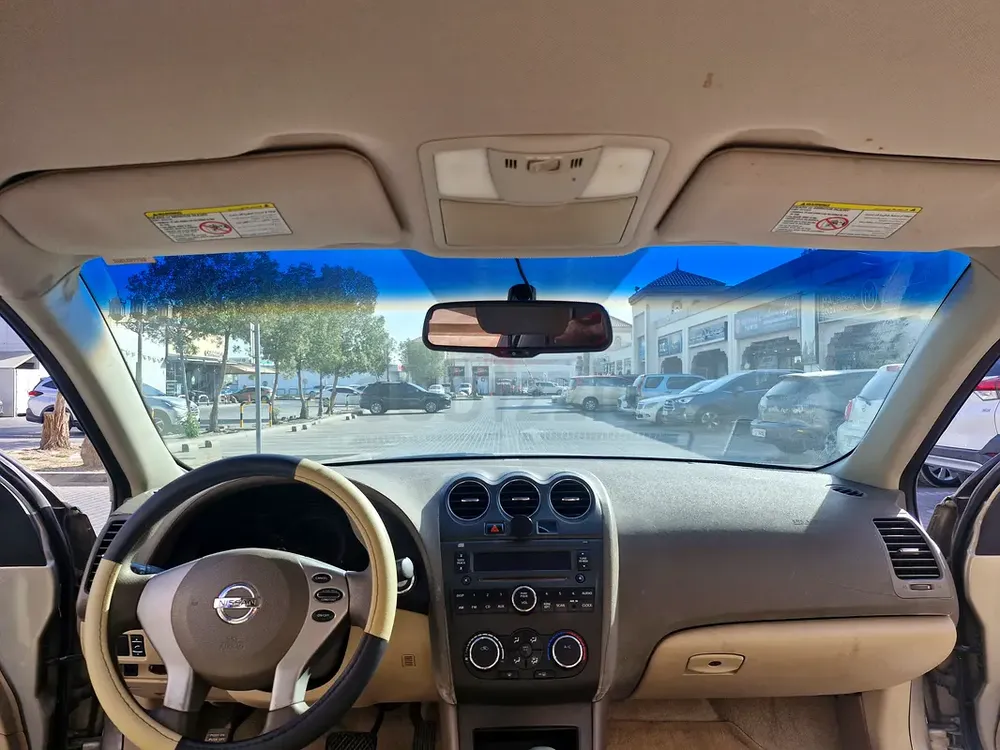 Low kms Nissan Altima 2012-Well Maintained - Image 8