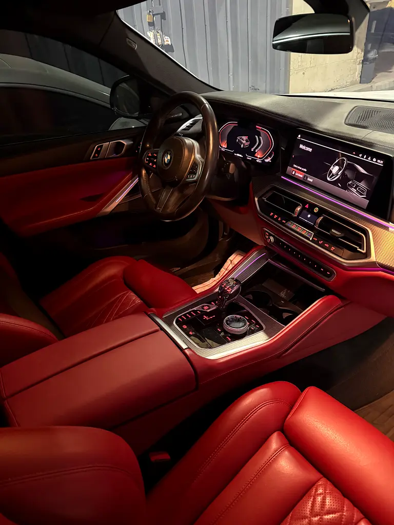 2021 BMW X6 xDrive40i M Sport - Japanese Specs - GCC Ready - Image 7