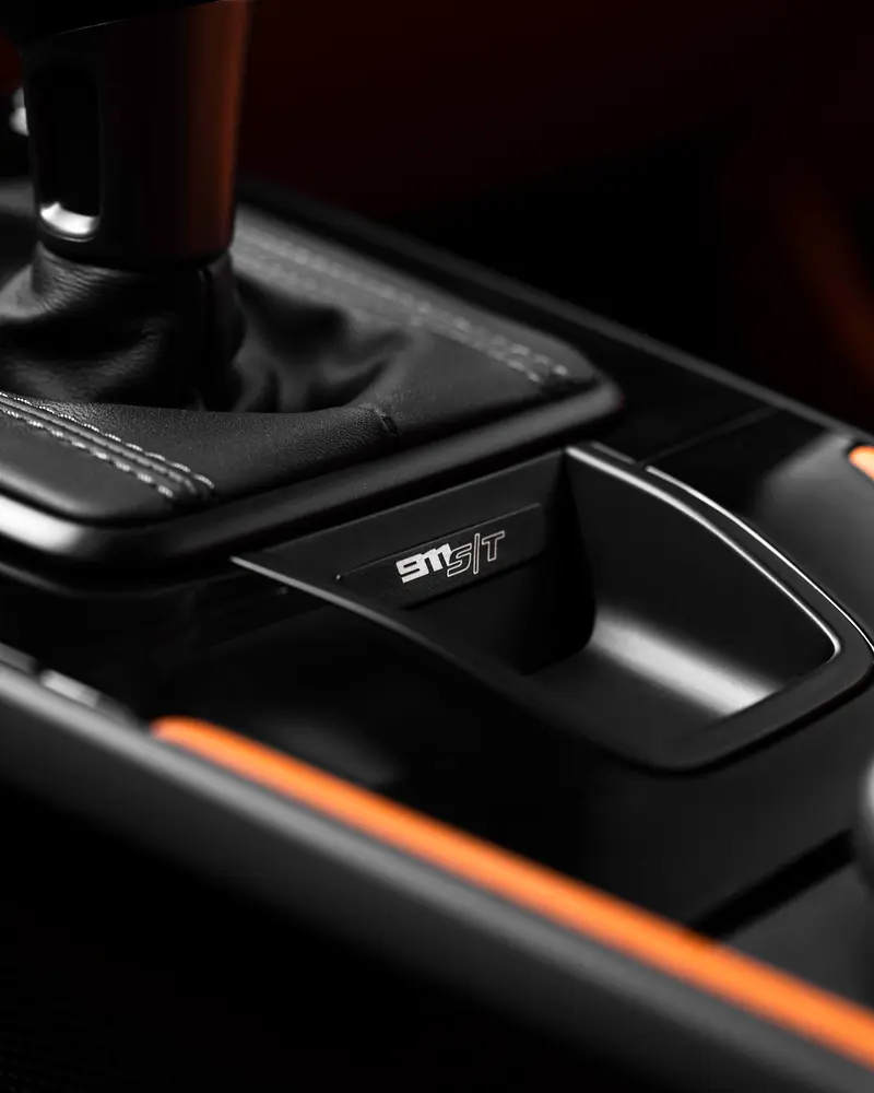 2024 Porsche 911 S/T - Image 16