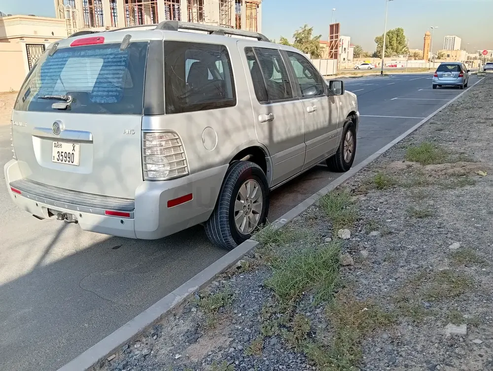 2009 Mercury Mountaineer Luxury | GCC Specs | Well Maintained - Image 16