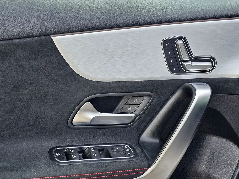 Mercedes-Benz A-Class A 200 AMG 2022 - GCC Specs - Pristine Condition - Image 12