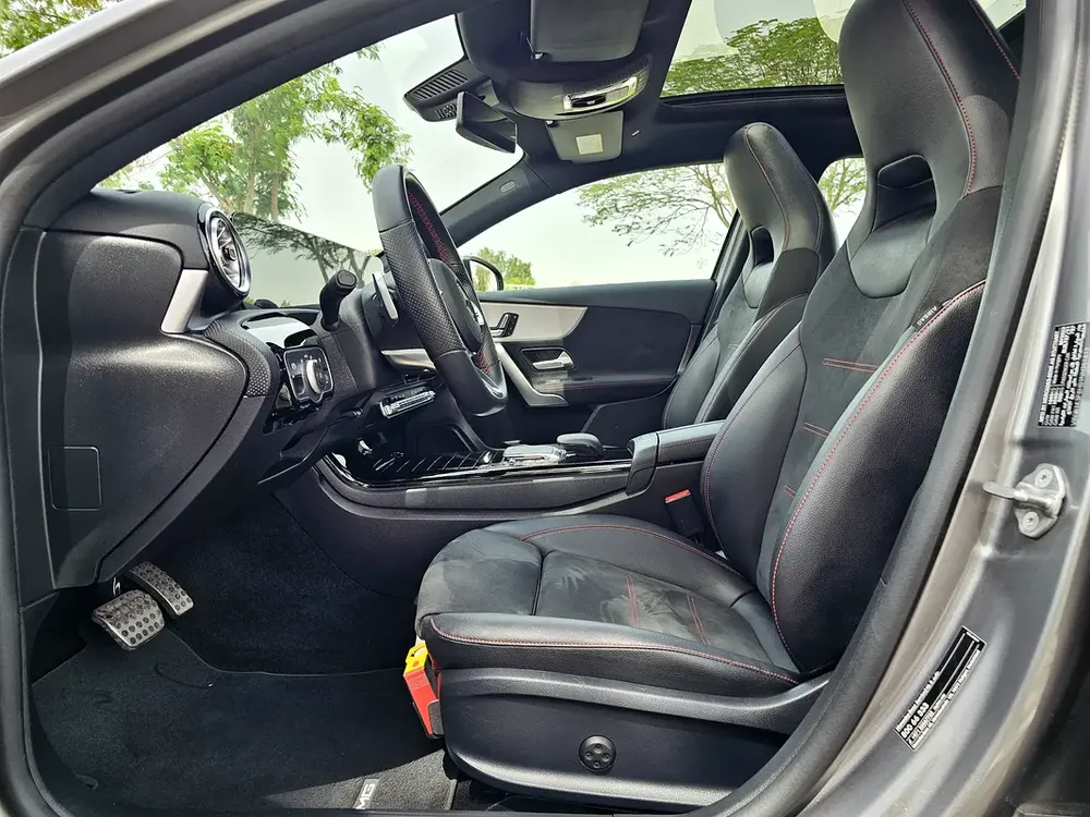 Mercedes-Benz A-Class A 200 AMG 2022 - GCC Specs - Pristine Condition - Image 8