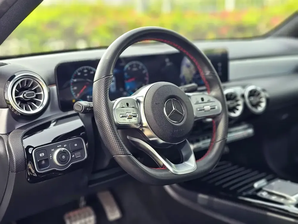 Mercedes-Benz A-Class A 200 AMG 2022 - GCC Specs - Pristine Condition - Image 9