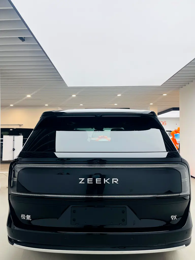 ZEEKR 9X - Image 7