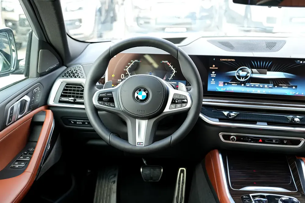 Brand New \ BMW X6 xDrive40i M Sport 2026 \ BLACK \ GCC Specs - Image 10