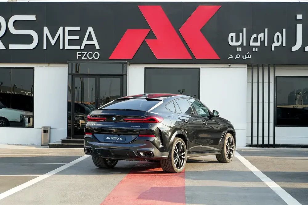 Brand New \ BMW X6 xDrive40i M Sport 2026 \ BLACK \ GCC Specs - Image 4