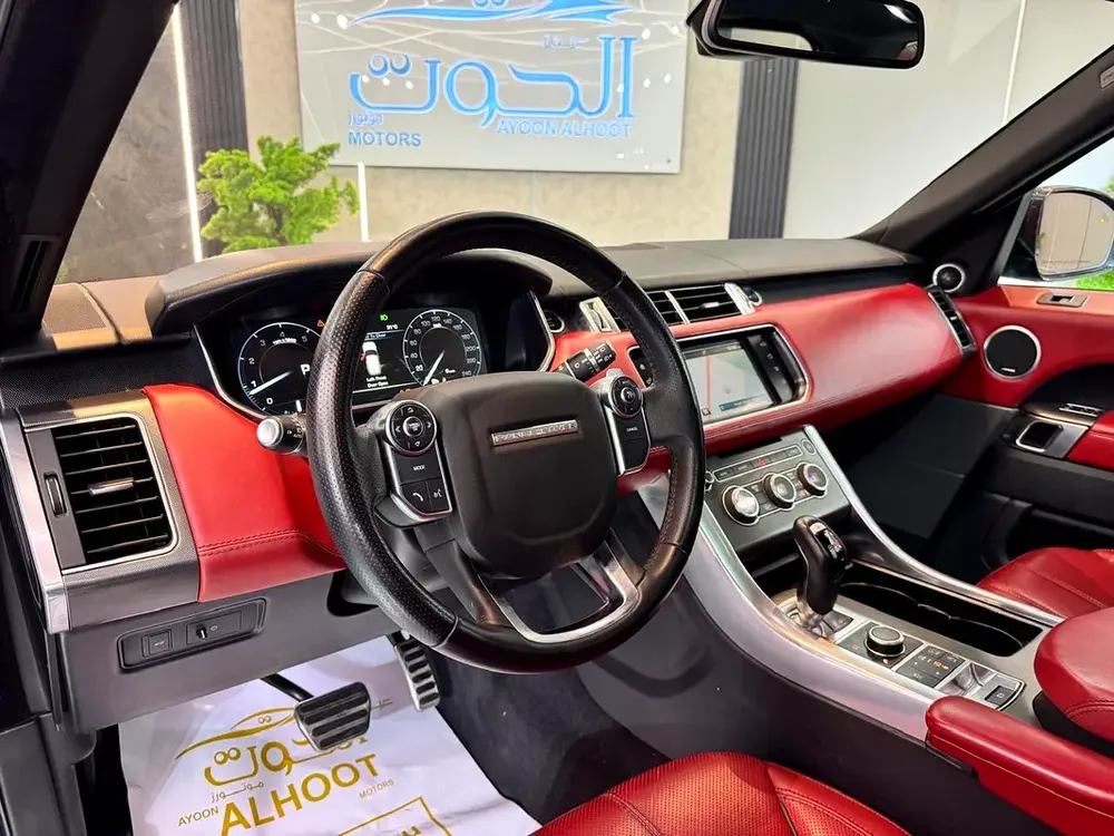 ELITE RANGE ROVER SPORT || SUPERCHARGED || GCC || FULLY LOADED || ACCIDENTS FREE - Image 13