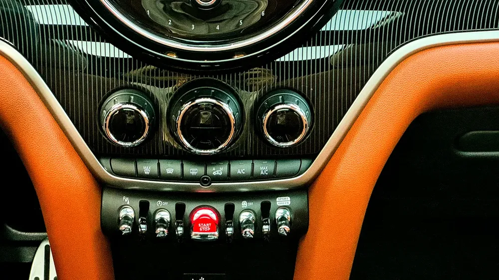 MINI Countryman S JCW Kit Agency Warranty Full Service History 2024 GCC 2.0L Turbo - Image 16