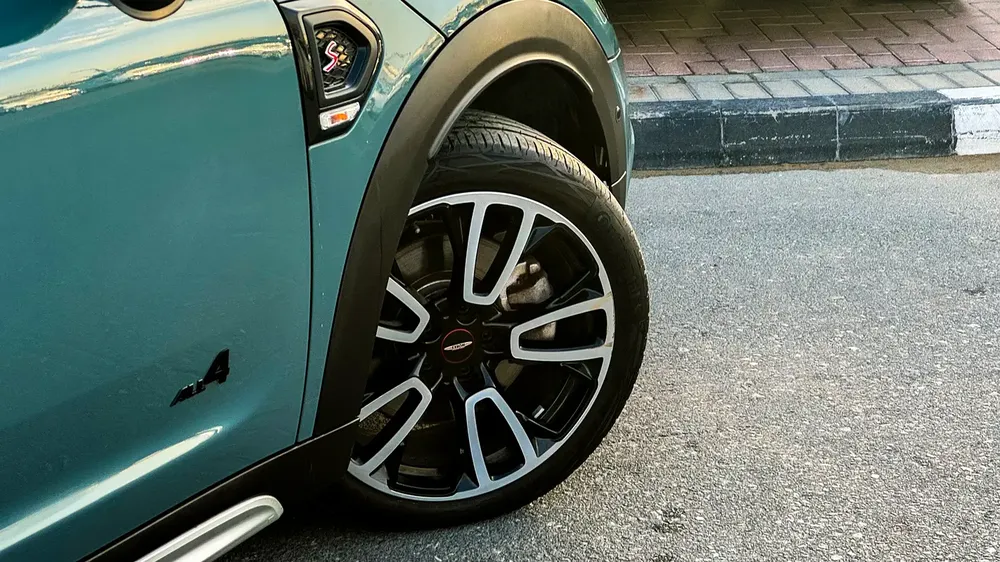 MINI Countryman S JCW Kit Agency Warranty Full Service History 2024 GCC 2.0L Turbo - Image 5