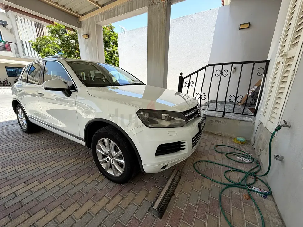 Volkswagen Touareg SEL 2013 GCC Specs - Image 7