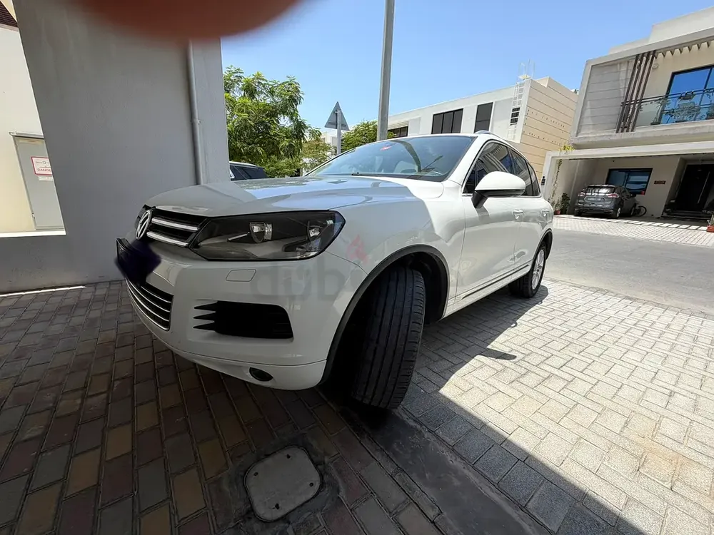 Volkswagen Touareg SEL 2013 GCC Specs - Image 8