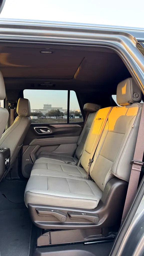 GMC Yukon SLT 2022, GCC Specs - Excellent Condition - Image 15