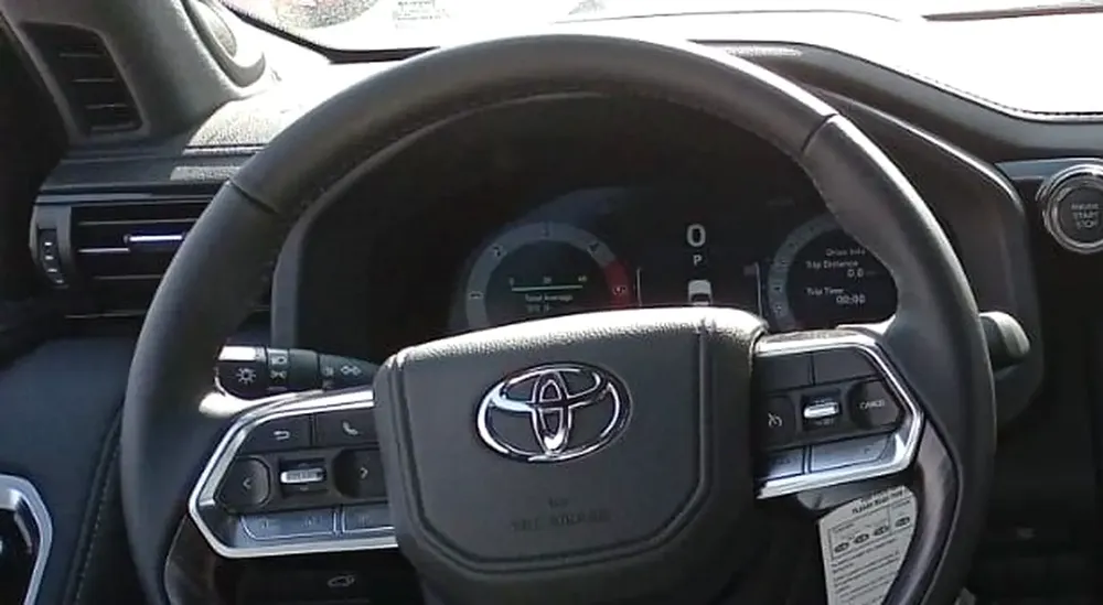 Toyota Land Cruiser VXR 2026 3.5 - Brand New Luxury Off-Roader - Image 12