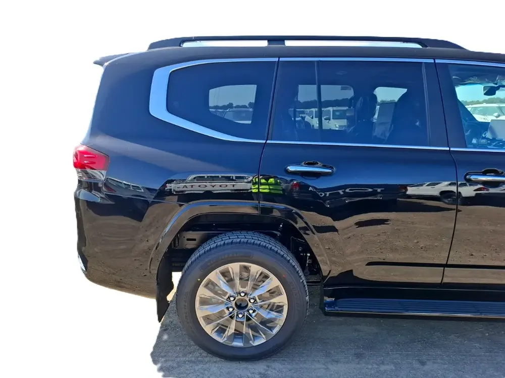 Toyota Land Cruiser VXR 2026 3.5 - Brand New Luxury Off-Roader - Image 8