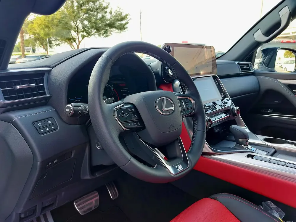Lexus LX 700h F-Sport 2026 GCC Specs - For Export - Image 7