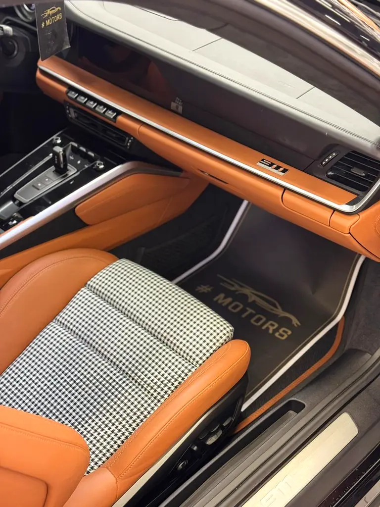Porsche TURBO S  911 - Image 19