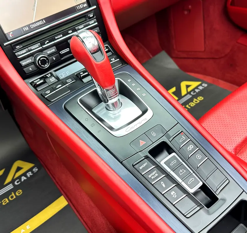 2015 Porsche 911 Carrera 4 GTS Cabriolet, Porsche Full Service History, Excellent Condition, GCC - Image 12
