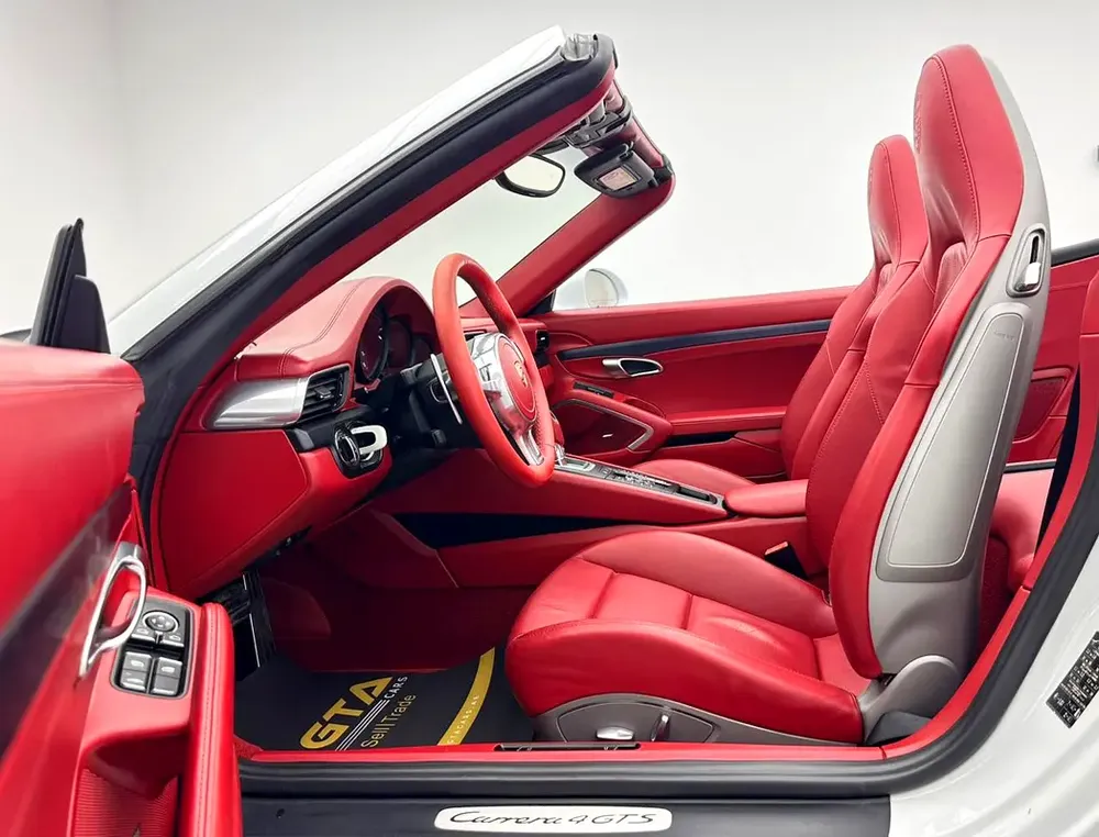 2015 Porsche 911 Carrera 4 GTS Cabriolet, Porsche Full Service History, Excellent Condition, GCC - Image 13