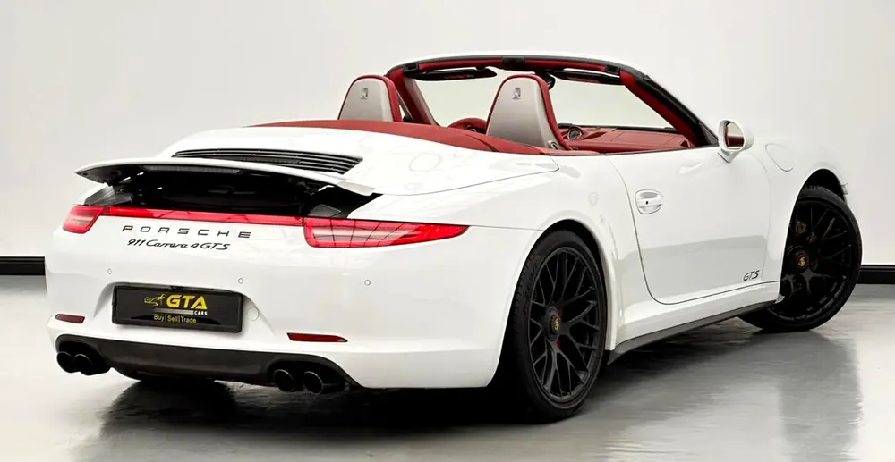 2015 Porsche 911 Carrera 4 GTS Cabriolet, Porsche Full Service History, Excellent Condition, GCC - Image 6