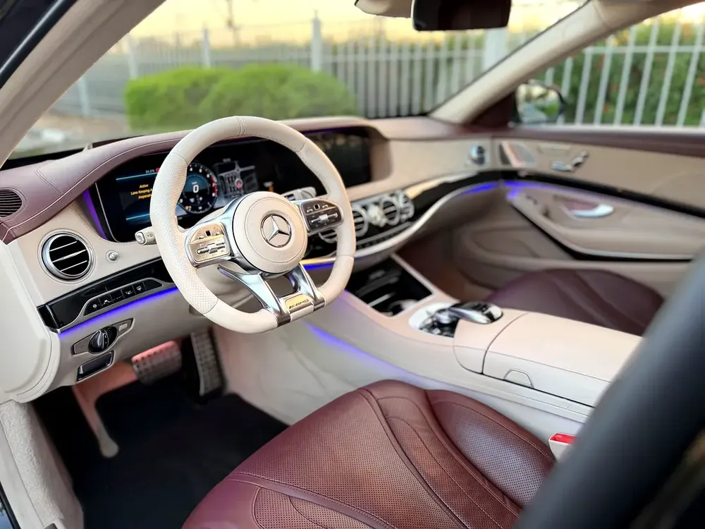 Mercedes-Benz S-Class S 560 4MATIC 2018 - GCC Specs - Image 10