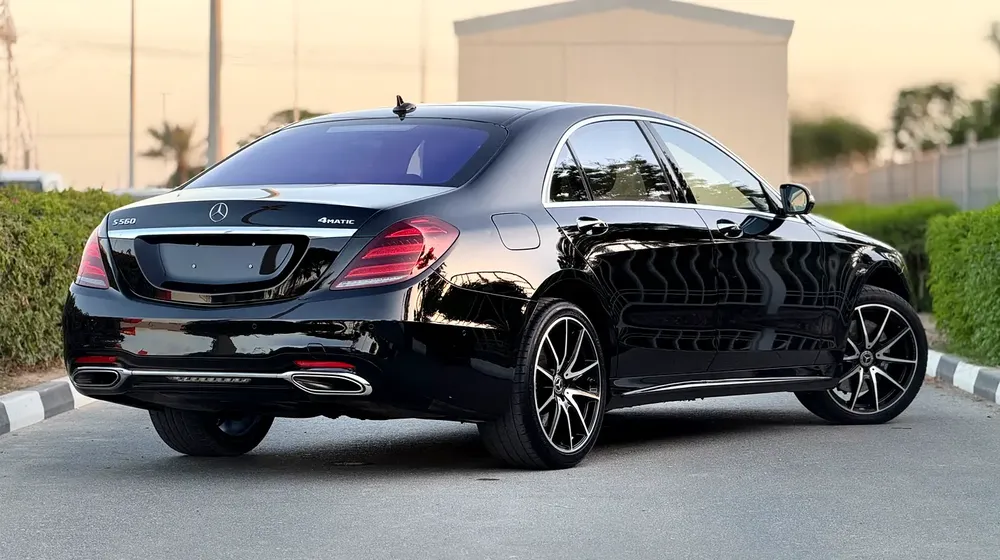 Mercedes-Benz S-Class S 560 4MATIC 2018 - GCC Specs - Image 4