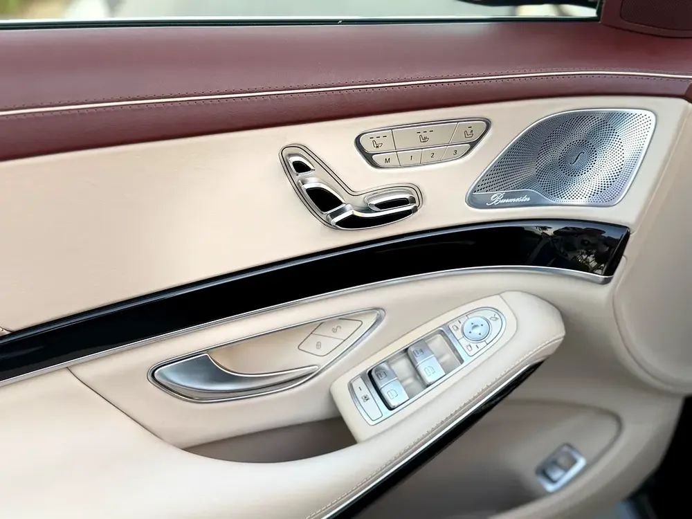 Mercedes-Benz S-Class S 560 4MATIC 2018 - GCC Specs - Image 8