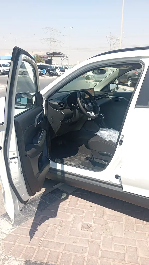 Toyota Urban Cruiser 1.5 HATCHBACK GL 2026 - Image 4