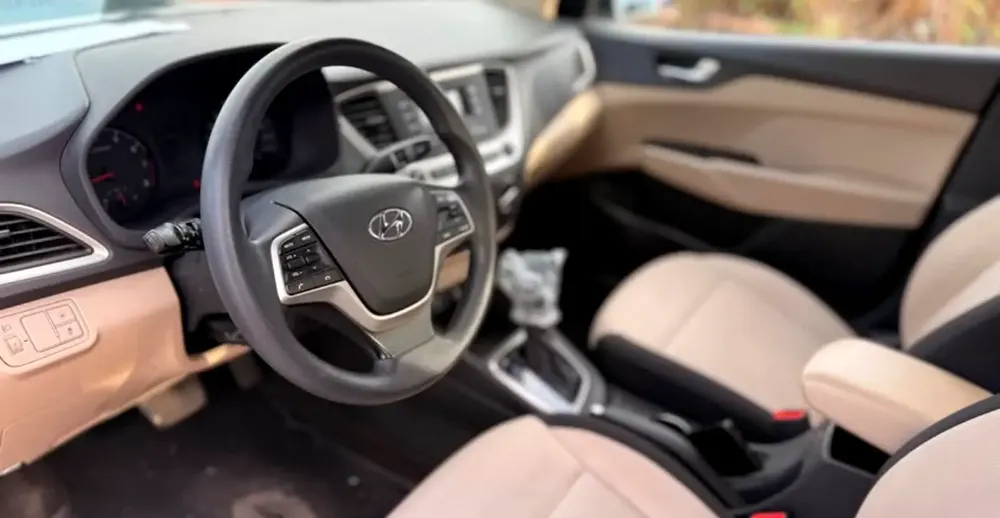 2020 Hyundai Accent GL GCC Specs - Excellent Condition - Image 10
