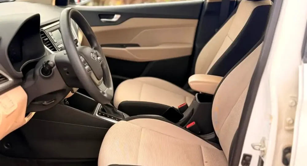 2020 Hyundai Accent GL GCC Specs - Excellent Condition - Image 6