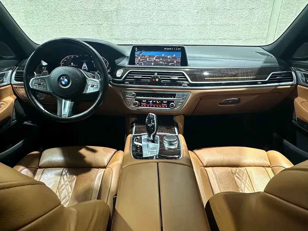 2,458AED/MONTH -- AGENCY WARRANTY/SERVICE CONTRACT -- 730Li M-SPORT - Image 8