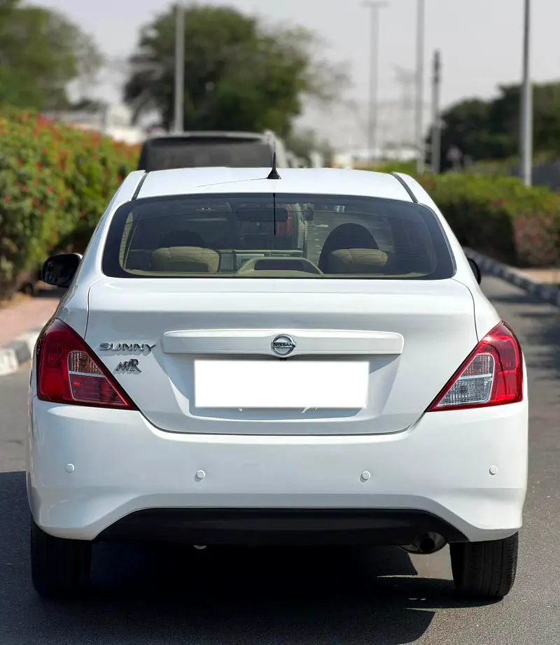 Nissan Sunny SV 2022 GCC Specs - Excellent Condition Single Owner Used Car For Sale - Image 10