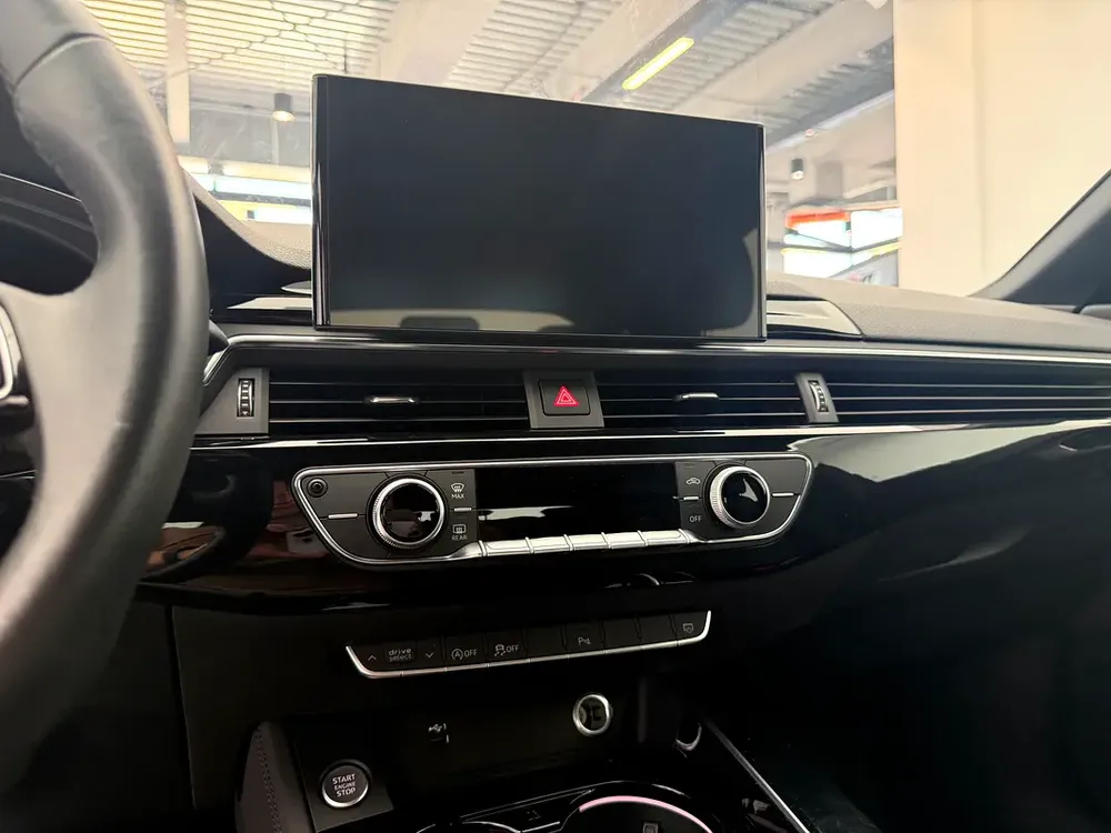 Audi A5 40 TFSI | GCC specs | Low Mileage | Sportback | Clean Condition - Image 11