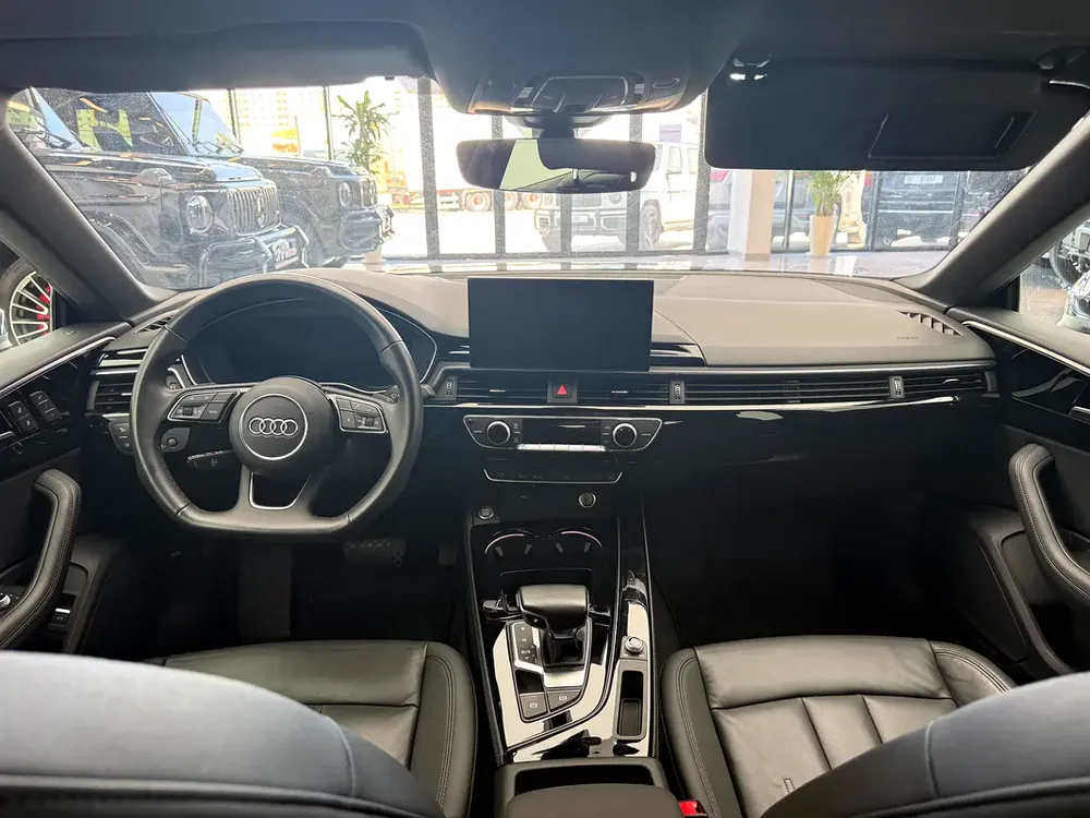 Audi A5 40 TFSI | GCC specs | Low Mileage | Sportback | Clean Condition - Image 7