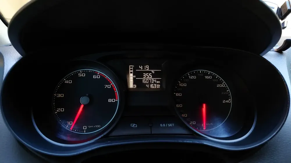 Seat Ibiza coupe 2014 GCC - Manual Gear - Image 9