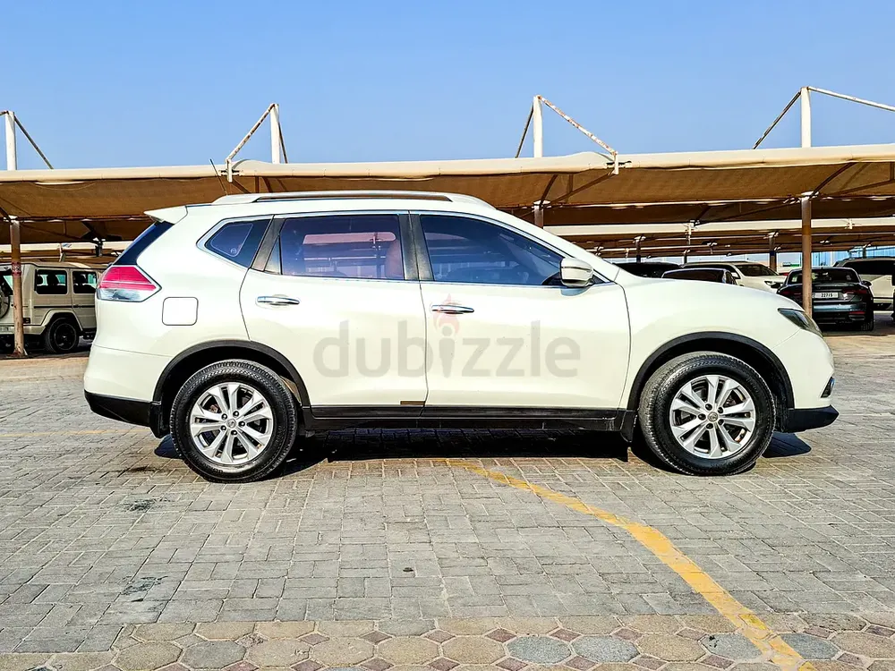 AED 1018/month | 2015 Nissan X-Trail  | GCC Specs | Ref#409494 - Image 4