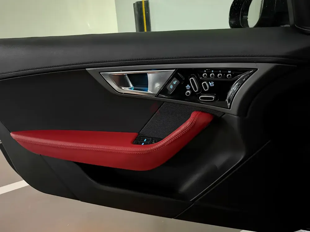 Jaguar F-Type 380 Sport 2016 GCC Specs - Image 9