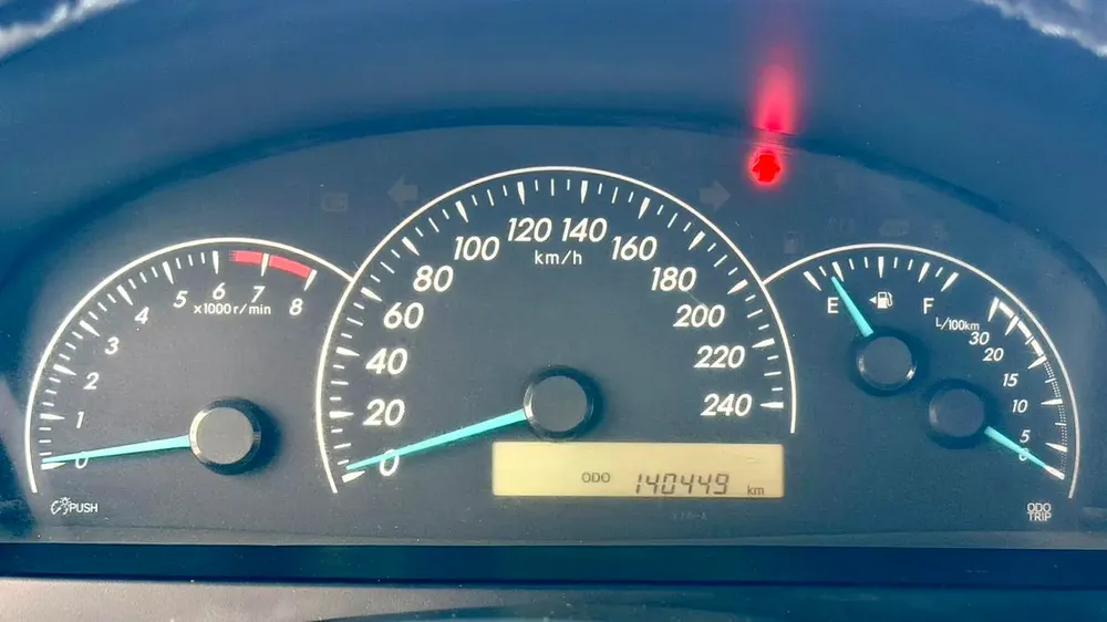 Toyota Camry - Image 12