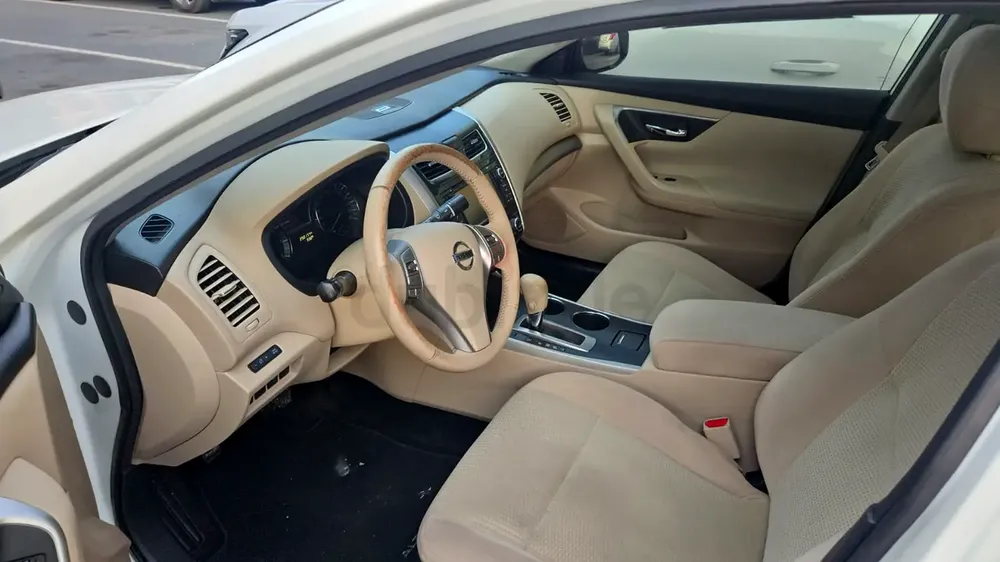 Nissan Altima 2016 SL | GCC Specs | Well Maintained - Image 11