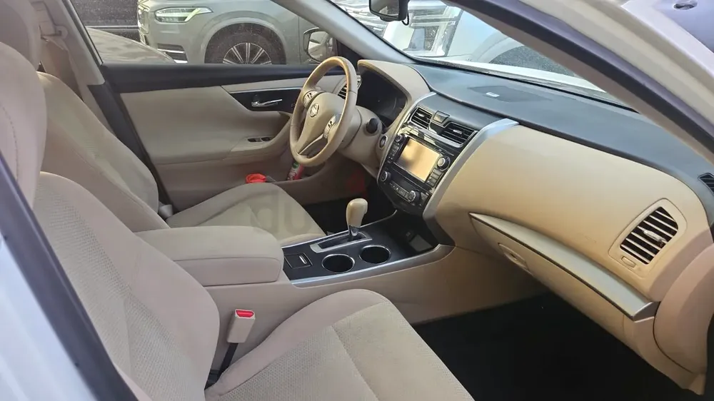 Nissan Altima 2016 SL | GCC Specs | Well Maintained - Image 15