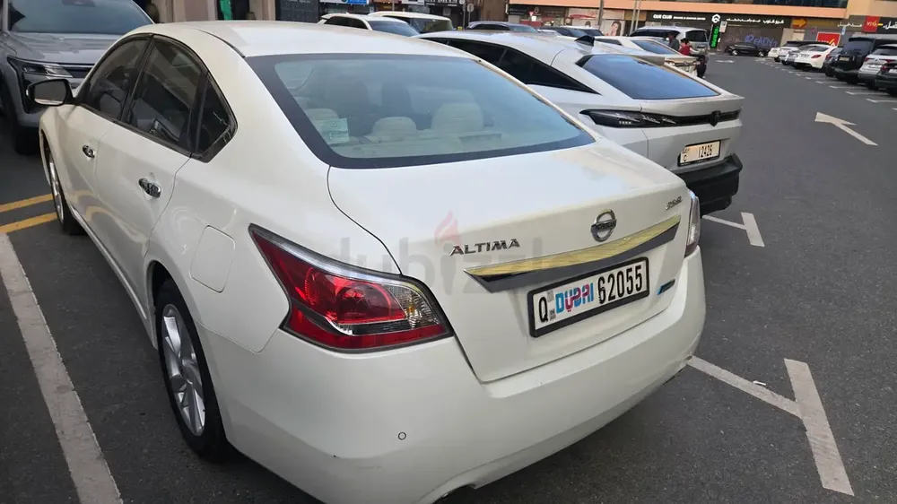 Nissan Altima 2016 SL | GCC Specs | Well Maintained - Image 5