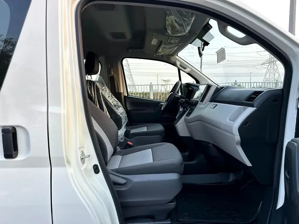 Brand New Toyota Hiace Commuter 3.5L Petrol Automatic 2026 - GCC Specs - 15 Seater - Image 12