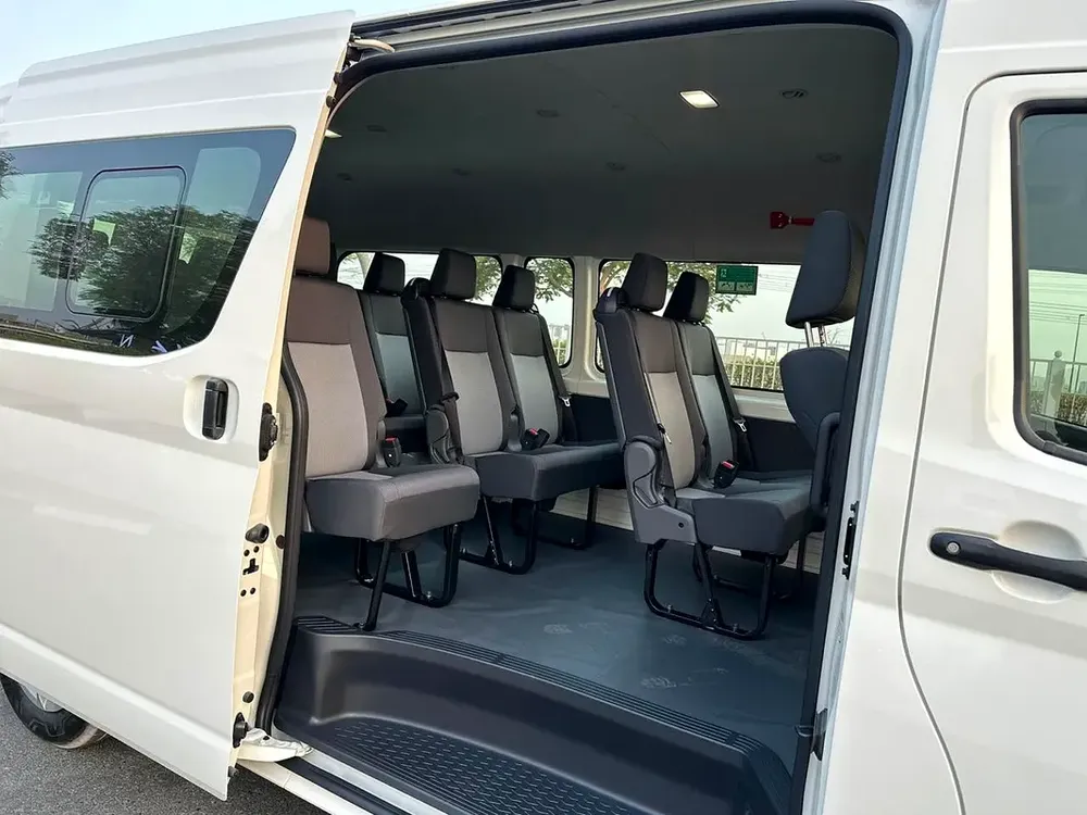 Brand New Toyota Hiace Commuter 3.5L Petrol Automatic 2026 - GCC Specs - 15 Seater - Image 13