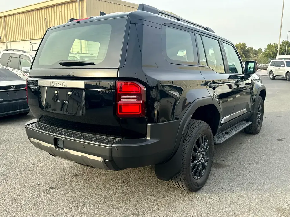 TOYOTA PRADO ALL-ROUNDER 2.4L 2026 - BLACK *EXPORT ONLY* - Image 6