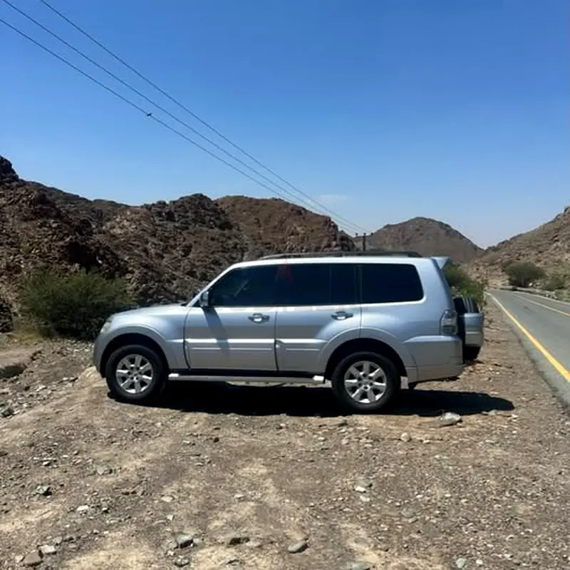 2014 Mitsubishi Pajero GLS 3.5L V6 – Full Option GCC Spec - Image 6